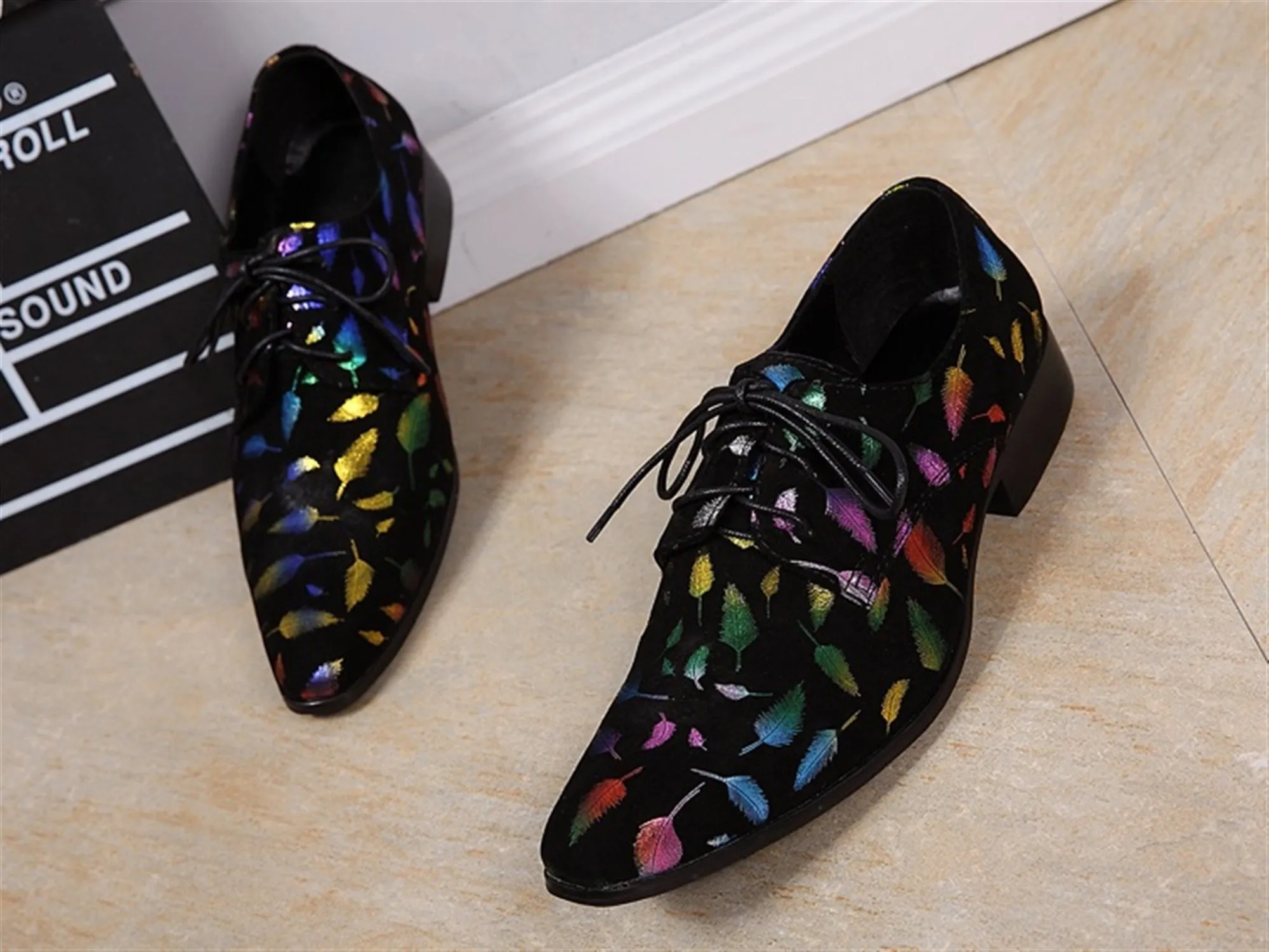 Low Top Lace up Pointed Printed Men Oxford Shoes